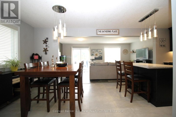 Photo 9 at 20 Sandy Court, Tillsonburg Photo 9 at 20 Sandy Court, Tillsonburg