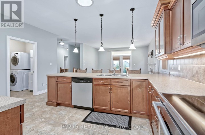 Photo 10 at 41 Park Place, Tillsonburg Photo 10 at 41 Park Place, Tillsonburg