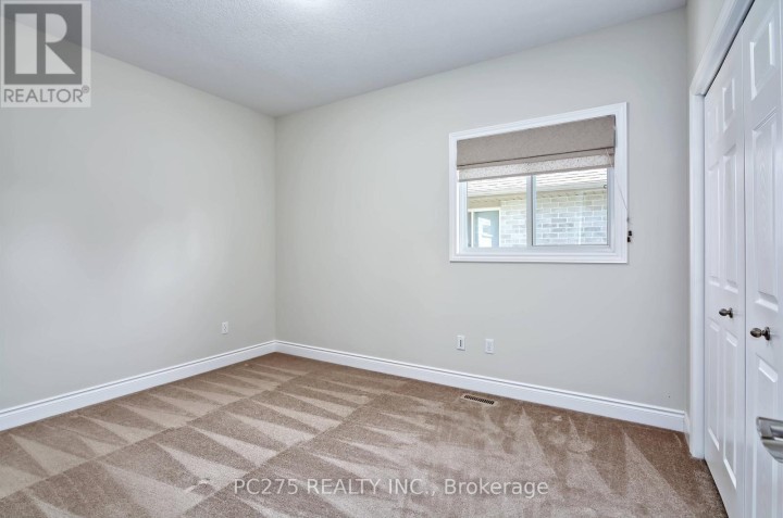 Photo 16 at 41 Park Place, Tillsonburg Photo 16 at 41 Park Place, Tillsonburg