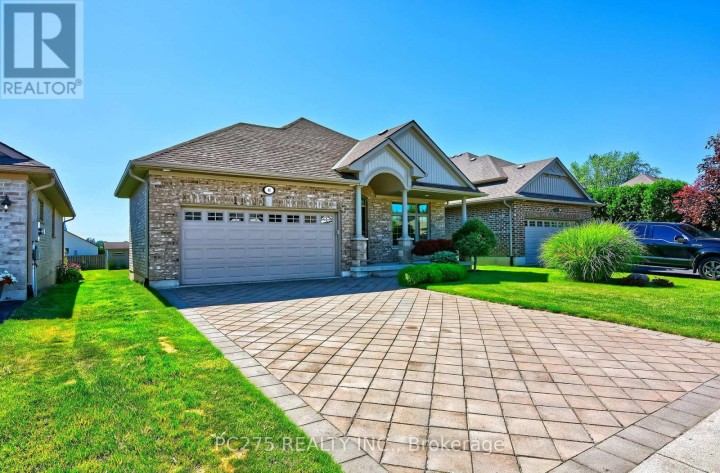 Photo 2 at 41 Park Place, Tillsonburg Photo 2 at 41 Park Place, Tillsonburg