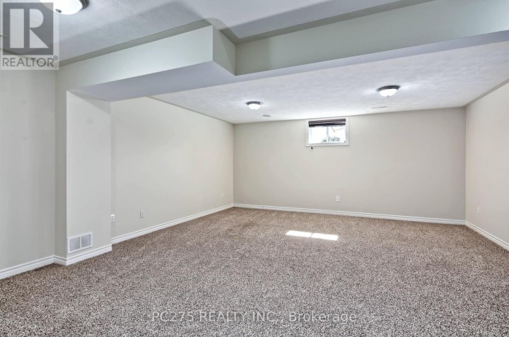 Photo 23 at 41 Park Place, Tillsonburg Photo 23 at 41 Park Place, Tillsonburg