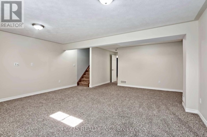 Photo 24 at 41 Park Place, Tillsonburg Photo 24 at 41 Park Place, Tillsonburg