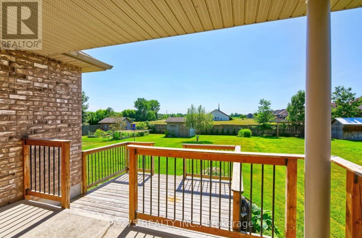 Photo 32 at 41 Park Place, Tillsonburg Photo 32 at 41 Park Place, Tillsonburg