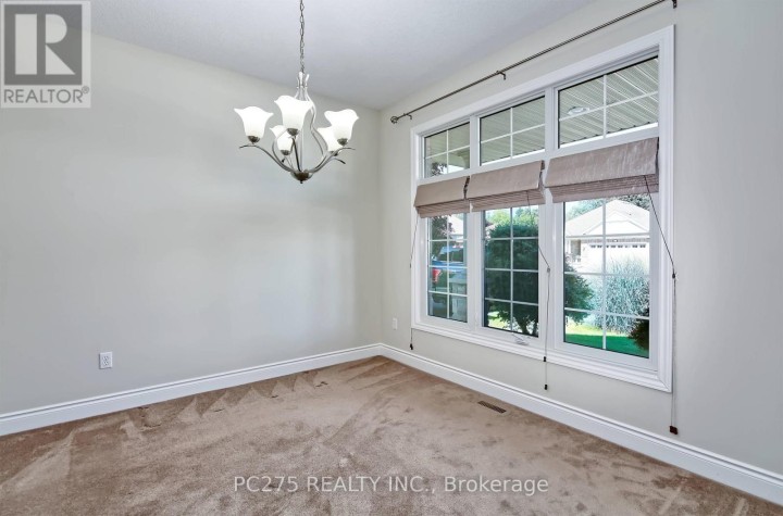 Photo 6 at 41 Park Place, Tillsonburg Photo 6 at 41 Park Place, Tillsonburg