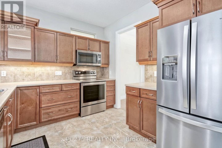 Photo 9 at 41 Park Place, Tillsonburg Photo 9 at 41 Park Place, Tillsonburg