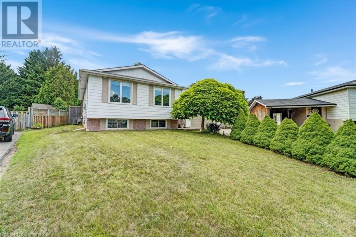 Photo 2 at 14 Thistledown Drive, Brantford Photo 2 at 14 Thistledown Drive, Brantford