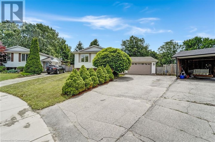 Photo 5 at 14 Thistledown Drive, Brantford Photo 5 at 14 Thistledown Drive, Brantford