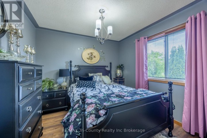 Photo 15 at 21 Kara Lane, Tillsonburg Photo 15 at 21 Kara Lane, Tillsonburg