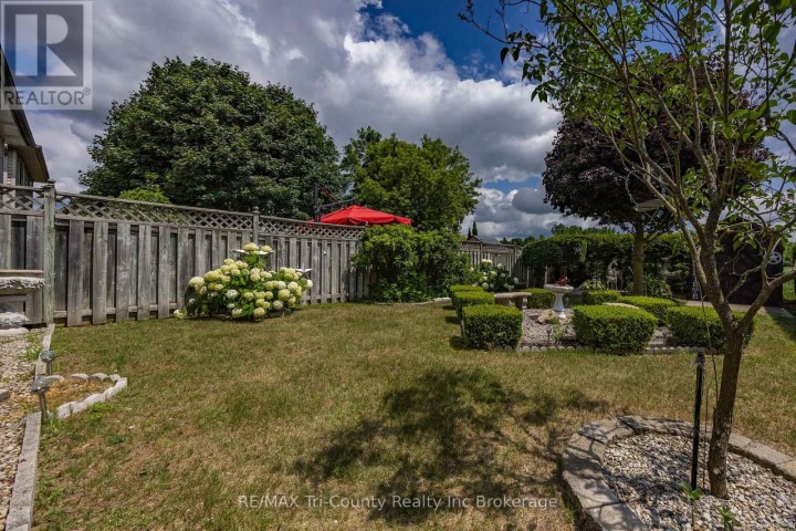 Photo 24 at 21 Kara Lane, Tillsonburg Photo 24 at 21 Kara Lane, Tillsonburg