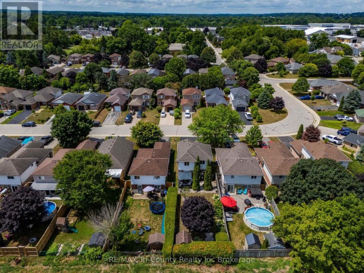 Photo 32 at 21 Kara Lane, Tillsonburg Photo 32 at 21 Kara Lane, Tillsonburg