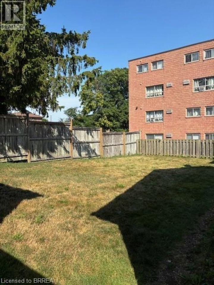 Photo 3 at 15 Buffalo Street, Brantford Photo 3 at 15 Buffalo Street, Brantford