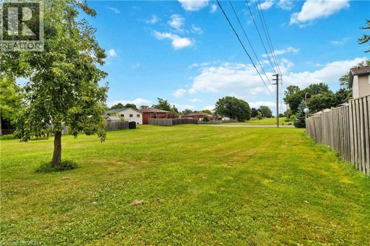 Photo 32 at 6 Equestrian Court, Brantford Photo 32 at 6 Equestrian Court, Brantford