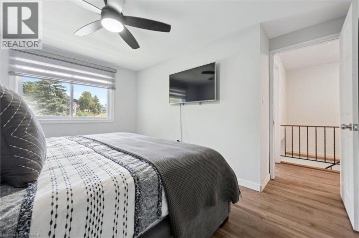 Photo 15 at 400 Odlum Drive, Woodstock Photo 15 at 400 Odlum Drive, Woodstock