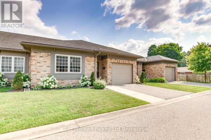 Photo 2 at UNIT 4 - 7 , Tillsonburg Photo 2 at UNIT 4 - 7 , Tillsonburg