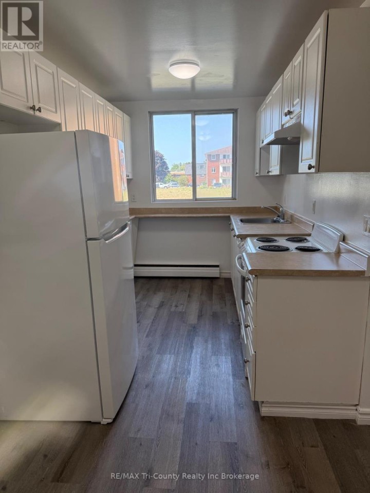 Photo 4 at 105 - 191 Lisgar Avenue, Tillsonburg Photo 4 at 105 - 191 Lisgar Avenue, Tillsonburg