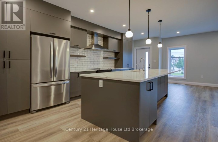 Photo 3 at 1103 - 361 Quarter Town Line, Tillsonburg Photo 3 at 1103 - 361 Quarter Town Line, Tillsonburg