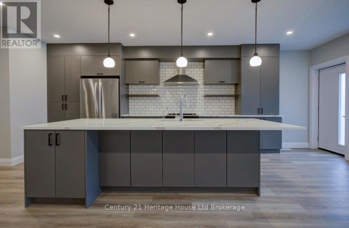 Photo 5 at 1103 - 361 Quarter Town Line, Tillsonburg Photo 5 at 1103 - 361 Quarter Town Line, Tillsonburg