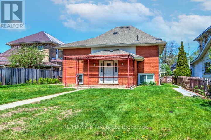 Photo 3 at 57 Baldwin Street, Tillsonburg Photo 3 at 57 Baldwin Street, Tillsonburg