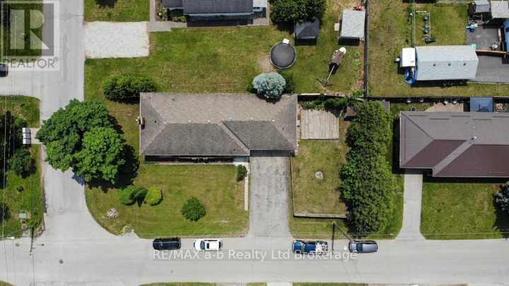 Photo 36 at 9 Duncan Street, Tillsonburg Photo 36 at 9 Duncan Street, Tillsonburg