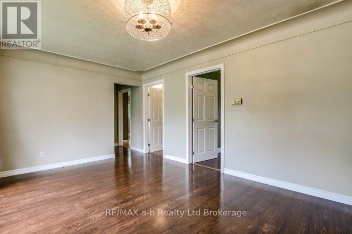 Photo 4 at 9 Duncan Street, Tillsonburg Photo 4 at 9 Duncan Street, Tillsonburg