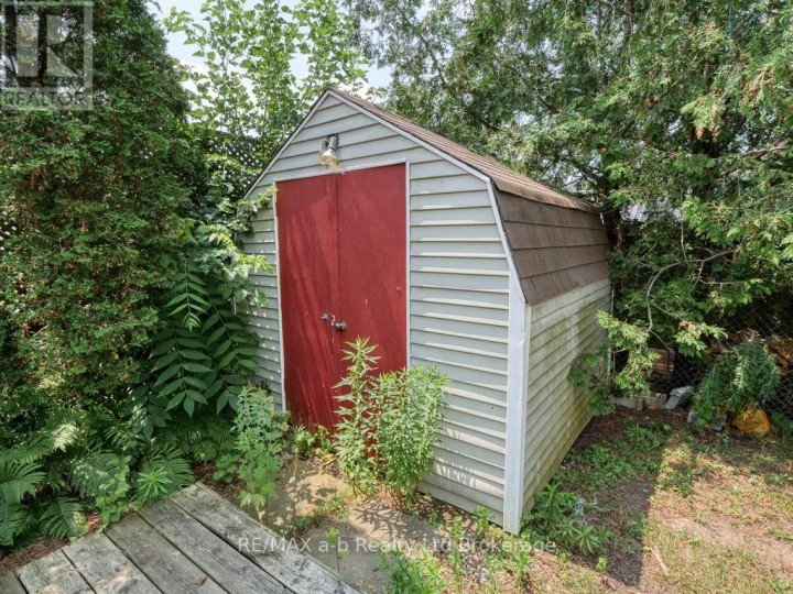 Photo 40 at 9 Duncan Street, Tillsonburg Photo 40 at 9 Duncan Street, Tillsonburg