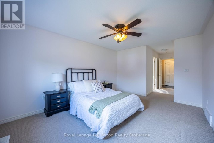 Photo 10 at 42 Hogarth Drive, Tillsonburg Photo 10 at 42 Hogarth Drive, Tillsonburg