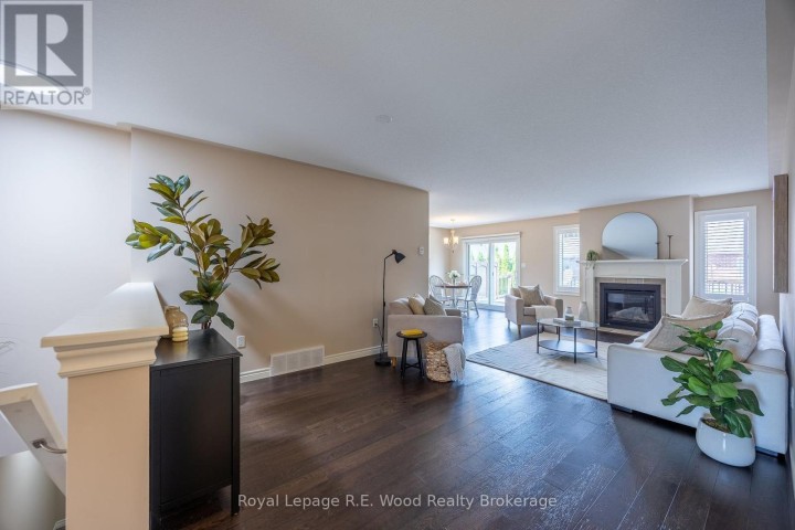 Photo 11 at 42 Hogarth Drive, Tillsonburg Photo 11 at 42 Hogarth Drive, Tillsonburg