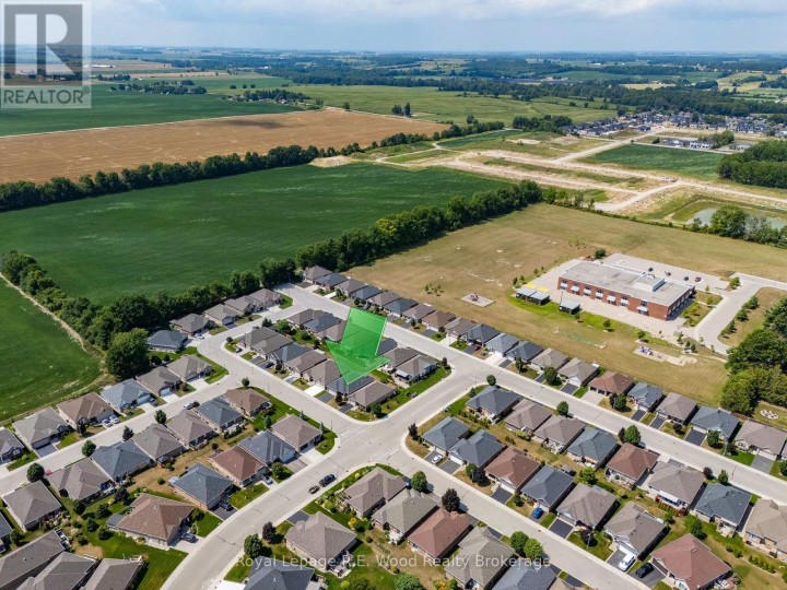 Photo 26 at 42 Hogarth Drive, Tillsonburg Photo 26 at 42 Hogarth Drive, Tillsonburg