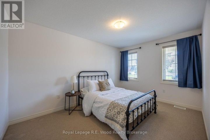 Photo 4 at 42 Hogarth Drive, Tillsonburg Photo 4 at 42 Hogarth Drive, Tillsonburg