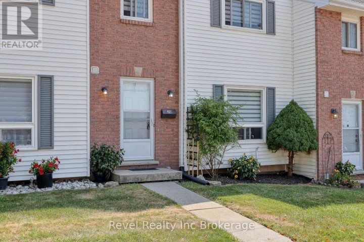 Photo 3 at 20 - 380 Quarter Town Line Road, Tillsonburg Photo 3 at 20 - 380 Quarter Town Line Road, Tillsonburg