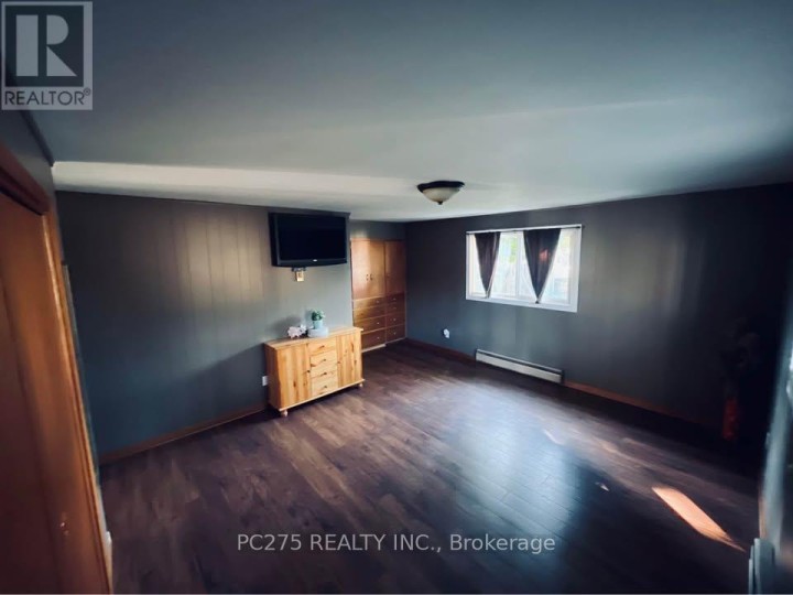 Photo 9 at 43 Tillson Avenue, Tillsonburg Photo 9 at 43 Tillson Avenue, Tillsonburg