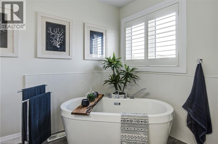 Photo 26 at 32 Arlington Parkway, Innerkip, Woodstock Photo 26 at 32 Arlington Parkway, Innerkip, Woodstock