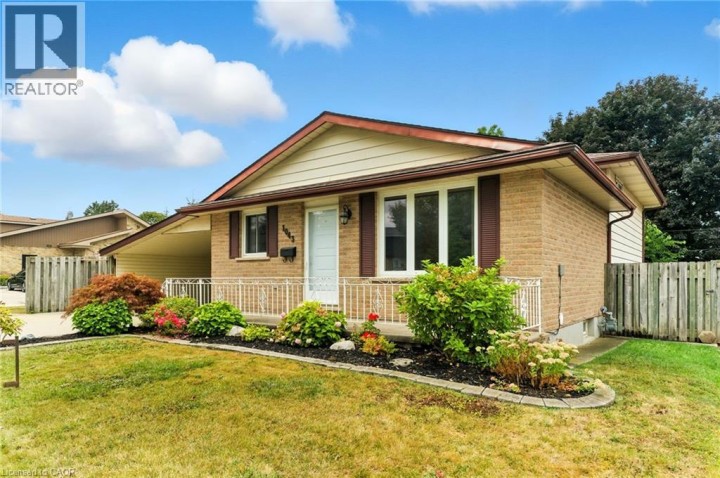 Photo 3 at 1043 Canfield Crescent, Woodstock Photo 3 at 1043 Canfield Crescent, Woodstock