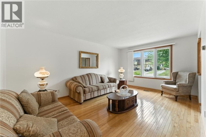 Photo 9 at 1043 Canfield Crescent, Woodstock Photo 9 at 1043 Canfield Crescent, Woodstock