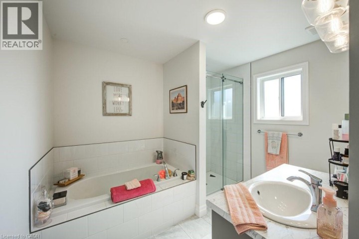 Photo 33 at 111 Livingston Drive, Tillsonburg Photo 33 at 111 Livingston Drive, Tillsonburg