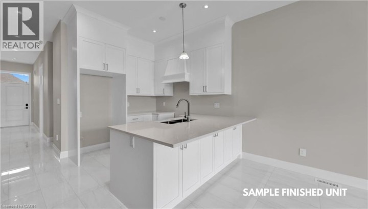 Photo 7 at 920 Garden Court Crescent, Woodstock Photo 7 at 920 Garden Court Crescent, Woodstock