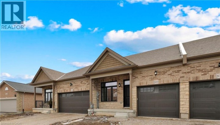 Photo 1 at 800 Garden Court Crescent, Woodstock Photo 1 at 800 Garden Court Crescent, Woodstock