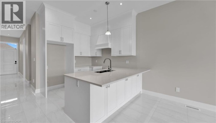 Photo 10 at 800 Garden Court Crescent, Woodstock Photo 10 at 800 Garden Court Crescent, Woodstock