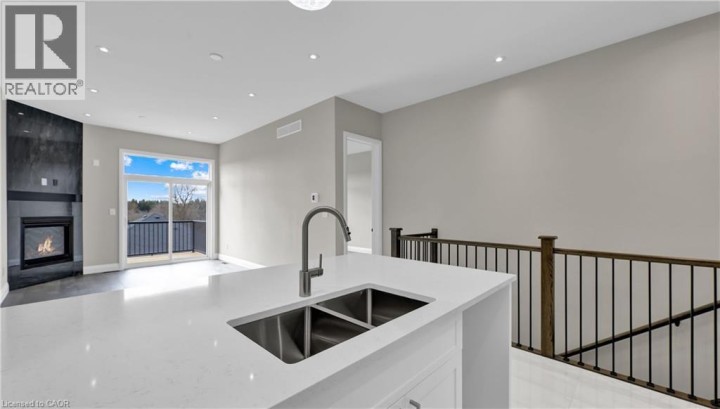 Photo 8 at 800 Garden Court Crescent, Woodstock Photo 8 at 800 Garden Court Crescent, Woodstock