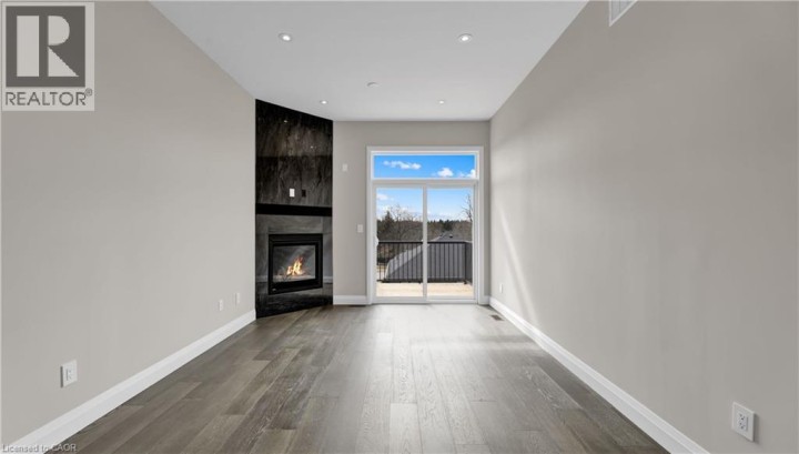 Photo 12 at 800 Garden Court Crescent, Woodstock Photo 12 at 800 Garden Court Crescent, Woodstock