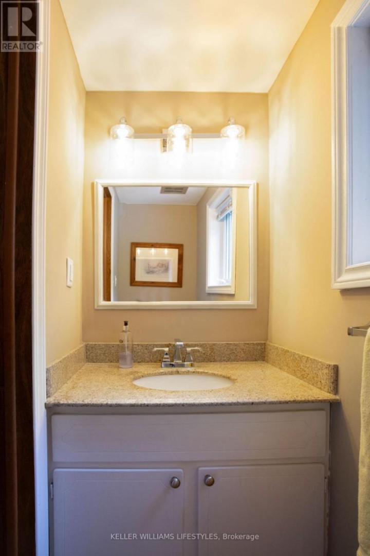 Photo 33 at 4 Burdock Court, Tillsonburg Photo 33 at 4 Burdock Court, Tillsonburg