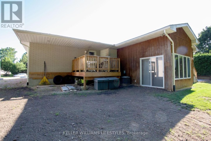 Photo 41 at 4 Burdock Court, Tillsonburg Photo 41 at 4 Burdock Court, Tillsonburg