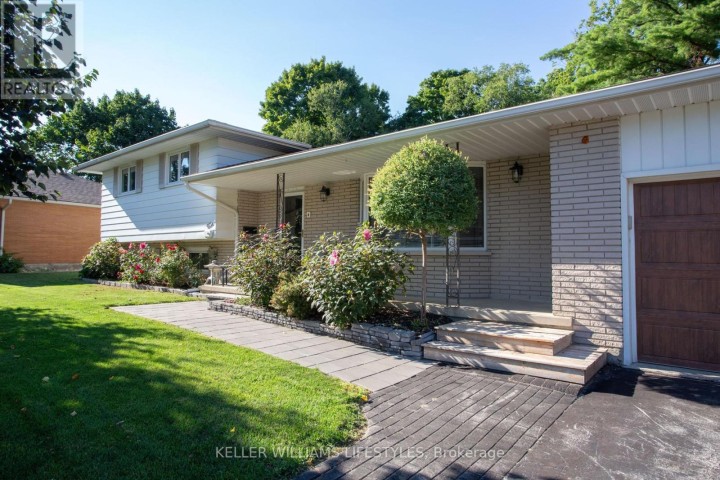 Photo 5 at 4 Burdock Court, Tillsonburg Photo 5 at 4 Burdock Court, Tillsonburg