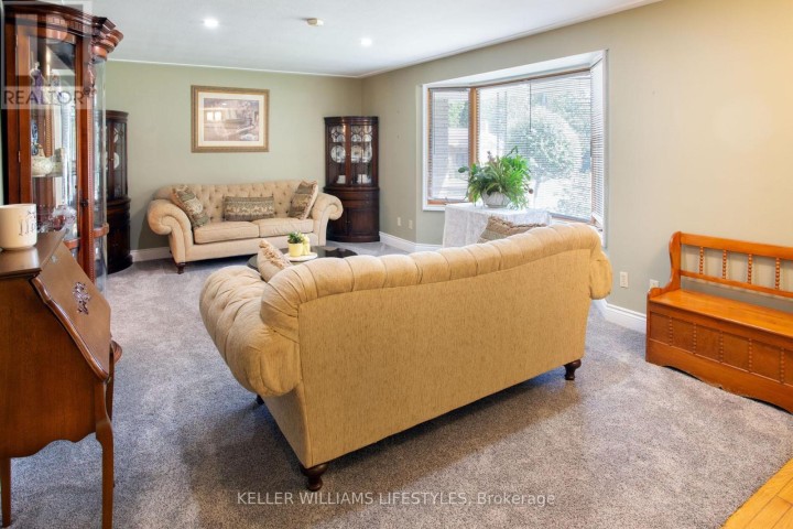 Photo 9 at 4 Burdock Court, Tillsonburg Photo 9 at 4 Burdock Court, Tillsonburg