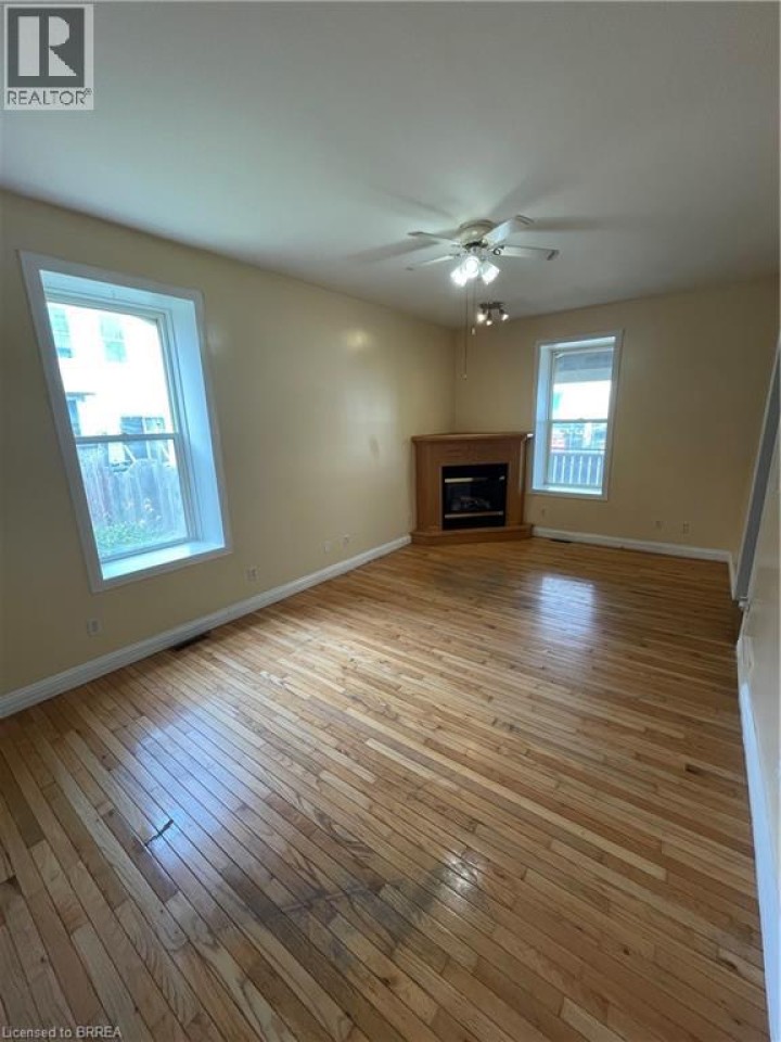 Photo 5 at 34 Young Street, Woodstock Photo 5 at 34 Young Street, Woodstock