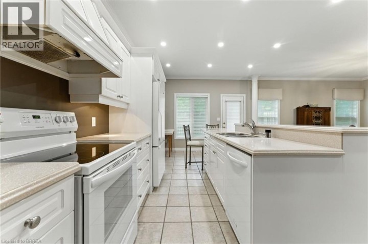 Photo 16 at 24 HARDY Road 16, Brantford Photo 16 at 24 HARDY Road 16, Brantford