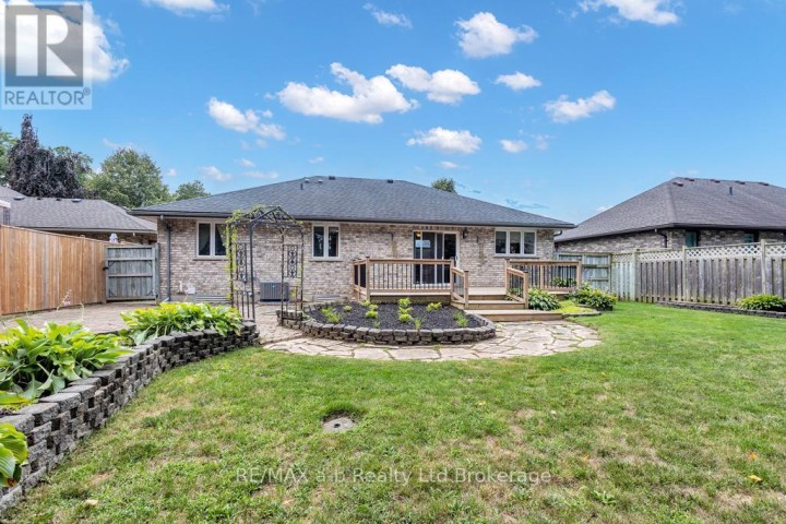 Photo 25 at 53 Woodland Crescent, Tillsonburg Photo 25 at 53 Woodland Crescent, Tillsonburg