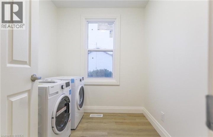 Photo 8 at 19 - A Creeden Street, Innerkip, Woodstock Photo 8 at 19 - A Creeden Street, Innerkip, Woodstock