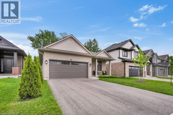 Photo 2 at 11 Keba Crescent, Tillsonburg Photo 2 at 11 Keba Crescent, Tillsonburg