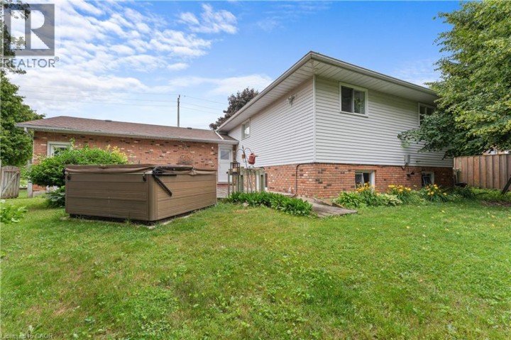Photo 6 at 121 Tollgate Road, Brantford Photo 6 at 121 Tollgate Road, Brantford